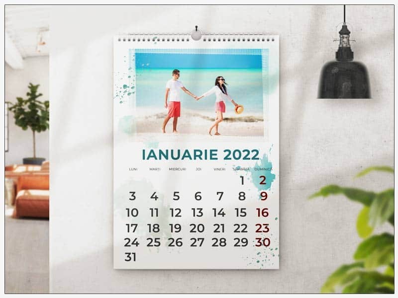 Calendar Personalizat cu fotografiile tale