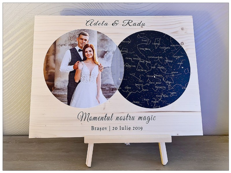 Harta stelara pe lemn masiv